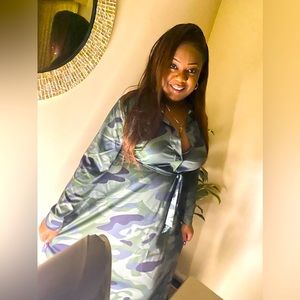 Women’s 1X Arms Fatigue Maxi Dress